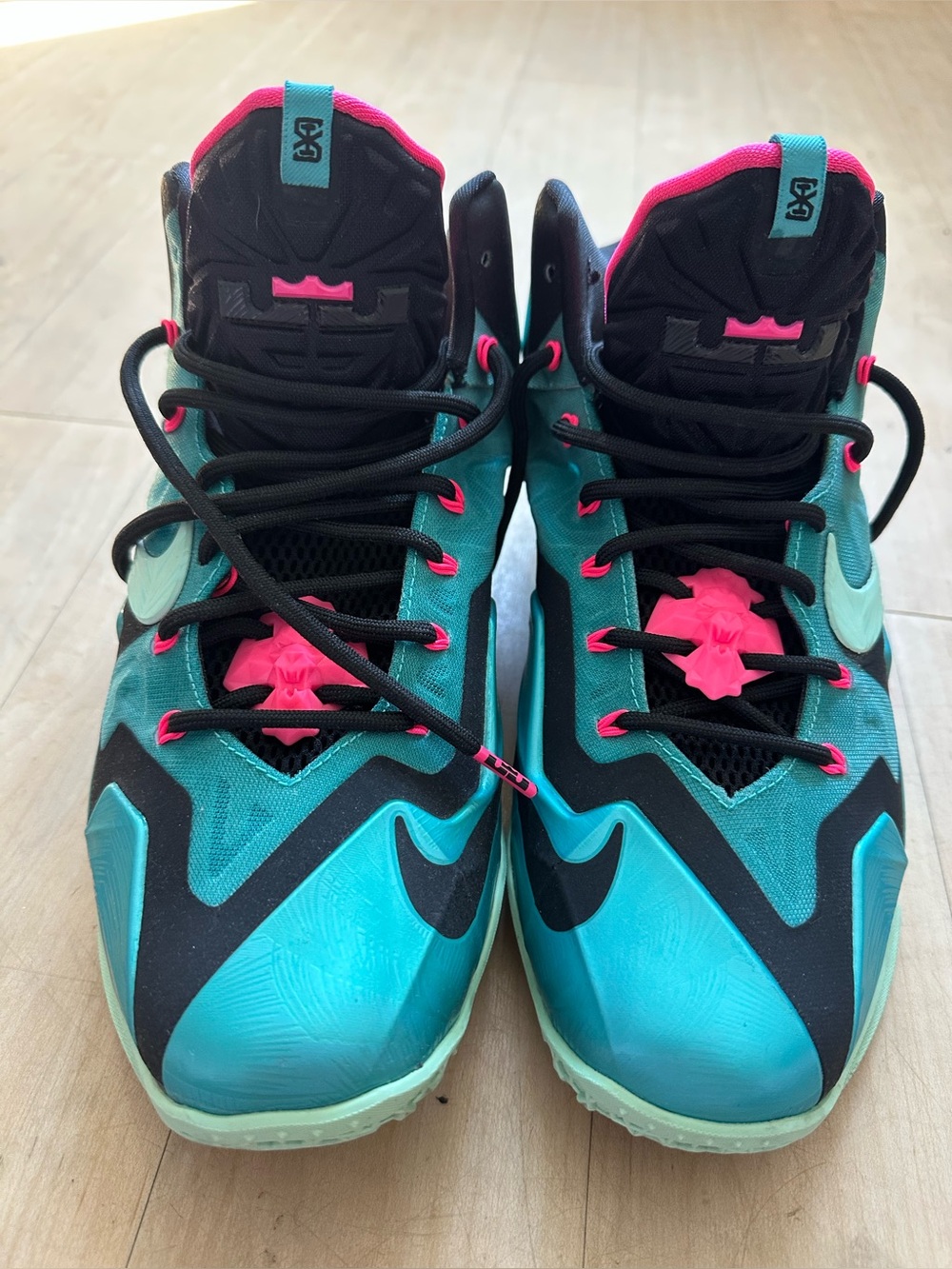 Nike LeBron 11 "South Beach"
